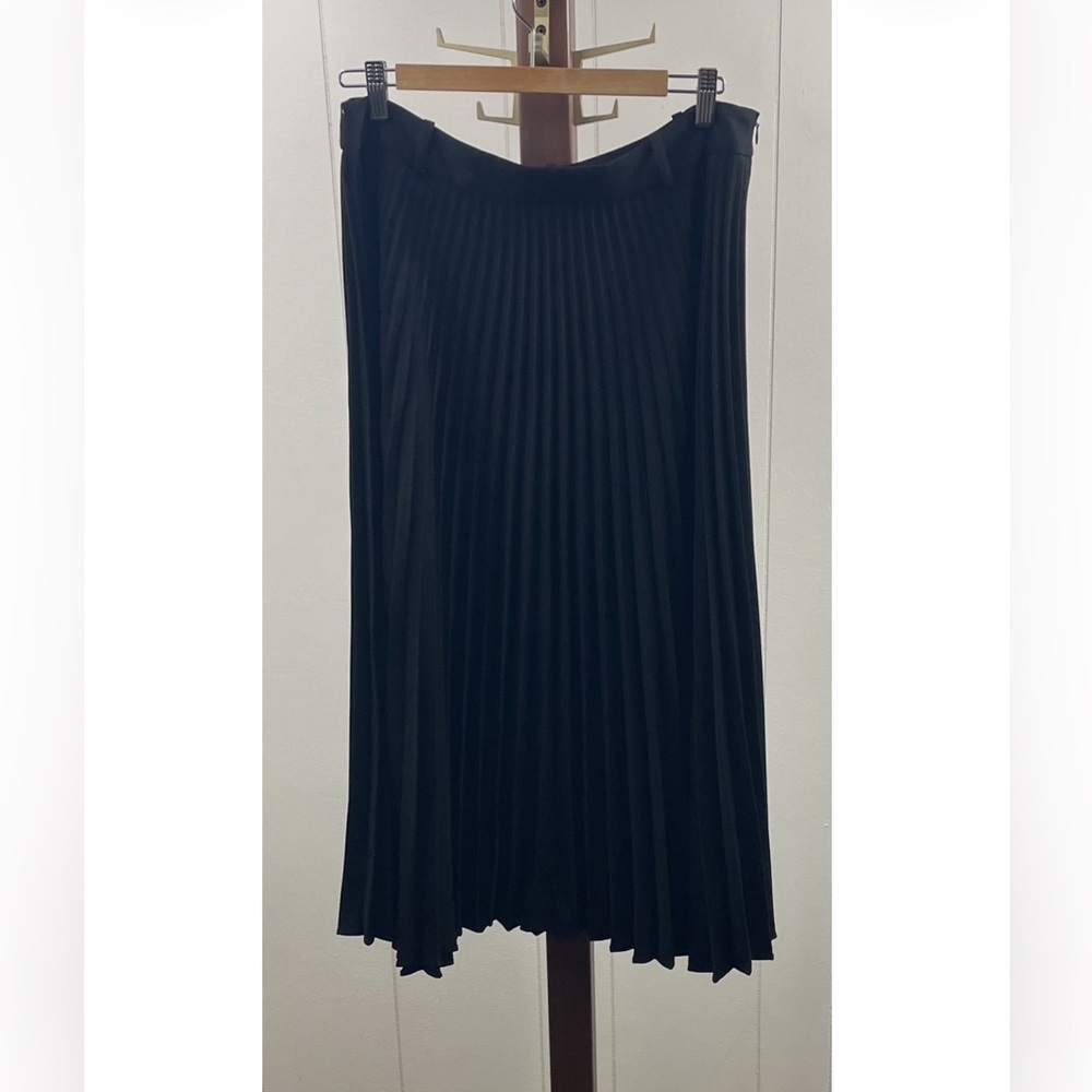 Zara Black High Waisted Pleated Midi Skirt